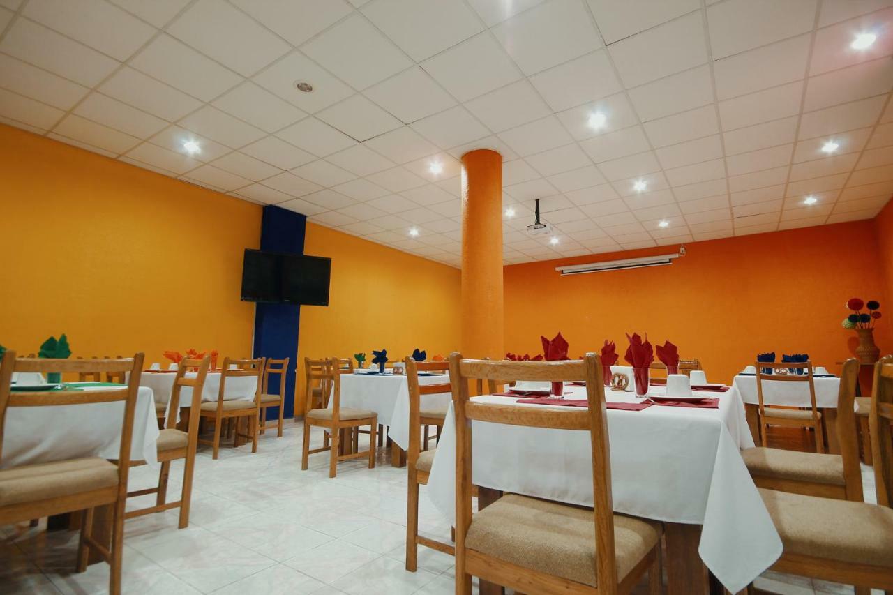 Hotel El Conquistador Monarca. Ситакуаро Экстерьер фото