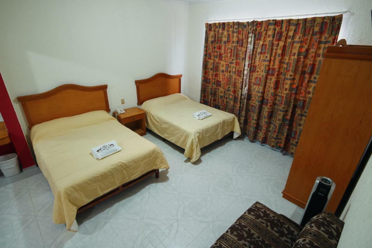 Hotel El Conquistador Monarca. Ситакуаро Экстерьер фото