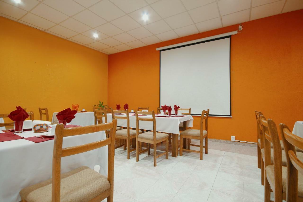 Hotel El Conquistador Monarca. Ситакуаро Экстерьер фото