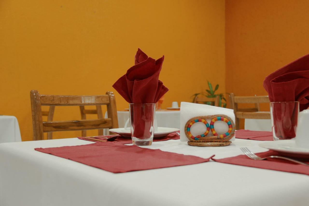 Hotel El Conquistador Monarca. Ситакуаро Экстерьер фото