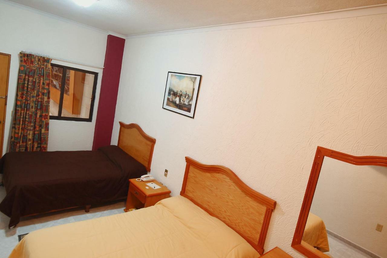Hotel El Conquistador Monarca. Ситакуаро Экстерьер фото