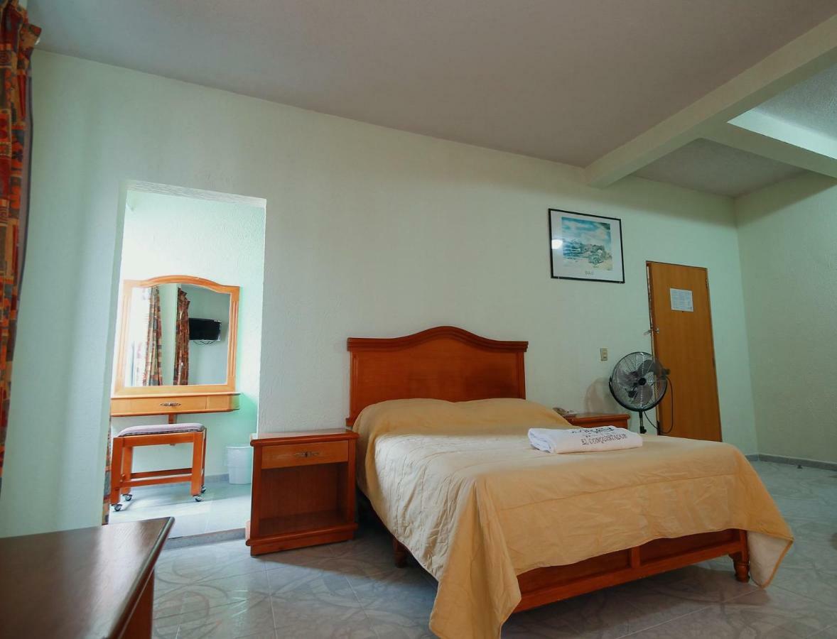 Hotel El Conquistador Monarca. Ситакуаро Экстерьер фото
