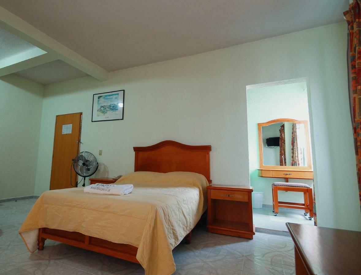 Hotel El Conquistador Monarca. Ситакуаро Экстерьер фото